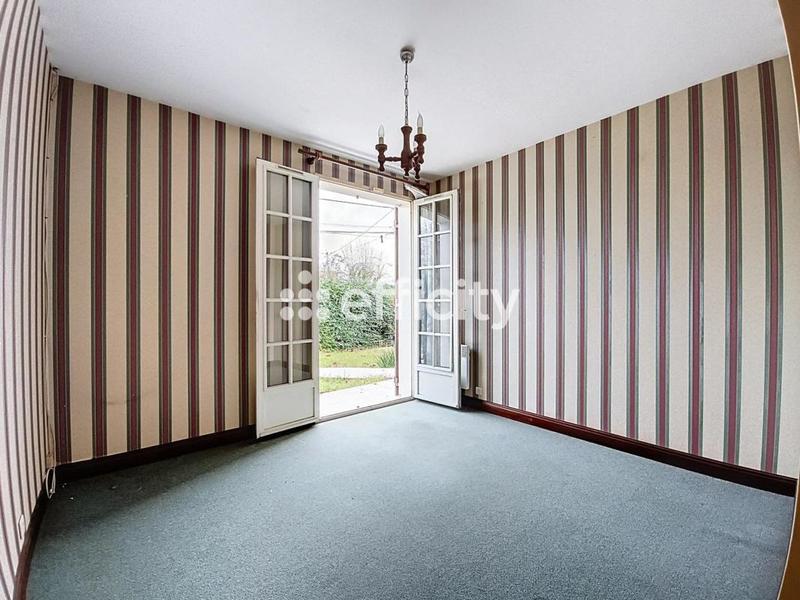 Maison - 156 m² - 9 pièces