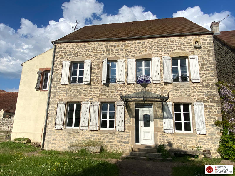 Maison ancienne - 248 m² - 7 pièces