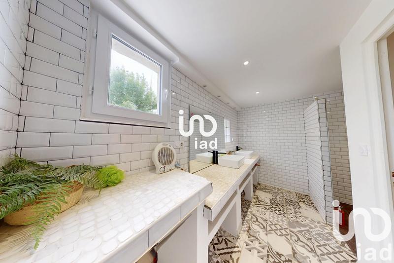 Maison - 197 m² - 6 pièces