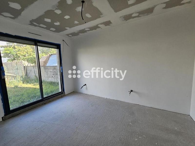 Maison - 170 m² - 5 pièces