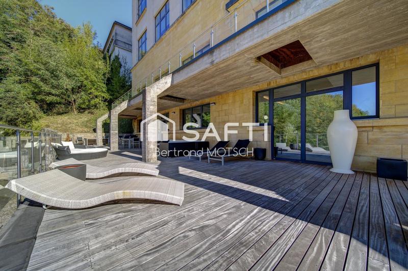 Appartement - 190 m² - 6 pièces