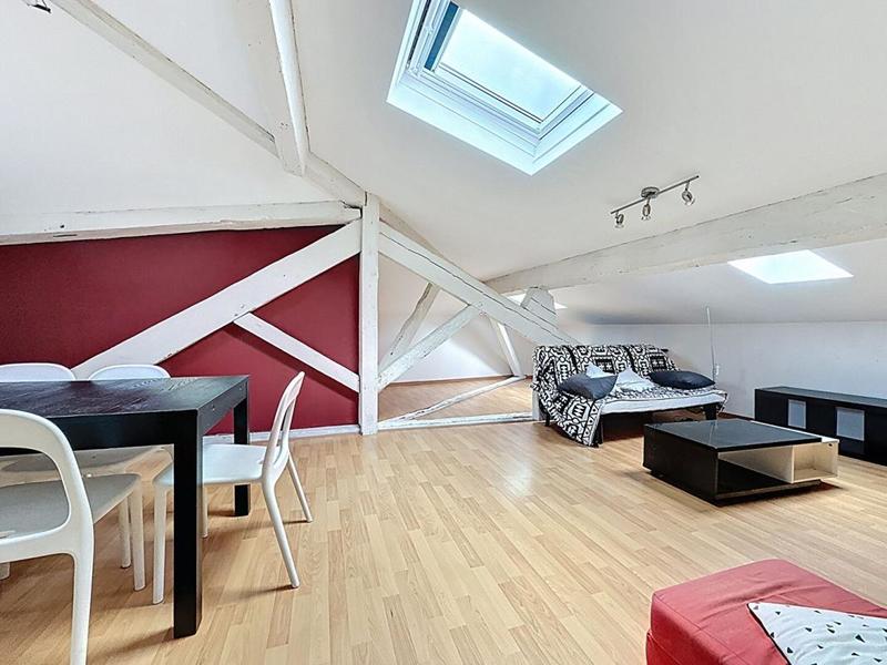 Appartement - 80 m² - 3 pièces