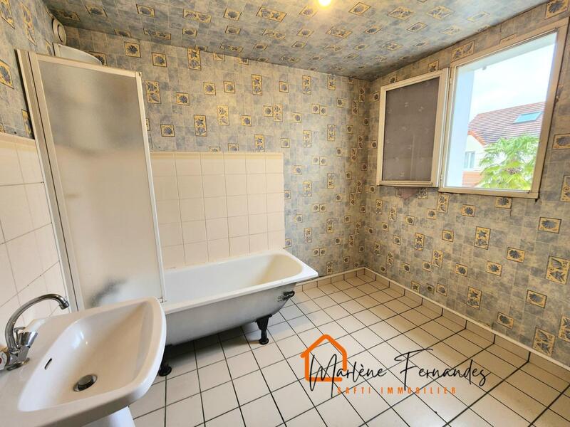 Maison - 102 m² - 5 pièces