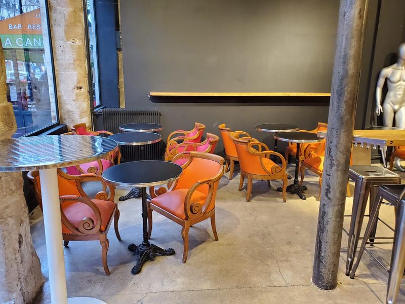 Fonds de commerce - Local commercial - 230 m²