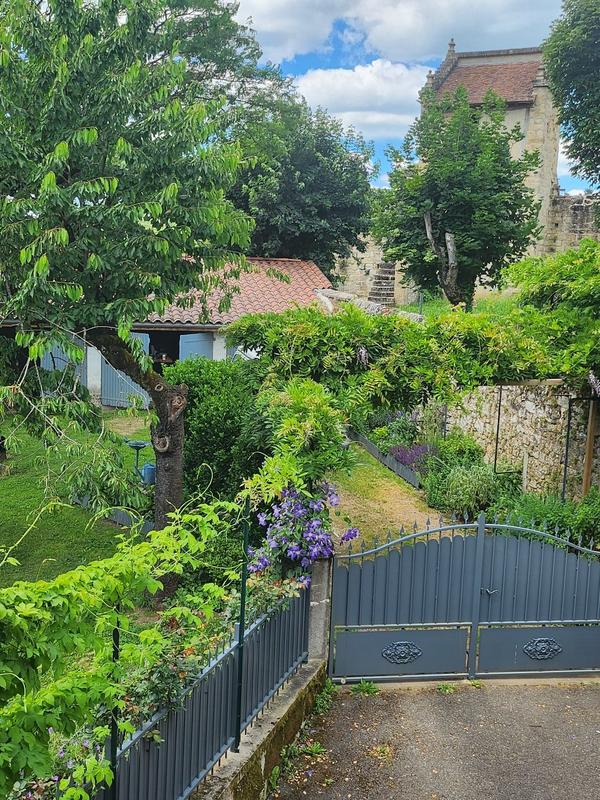 Maison - 220 m² - 8 pièces