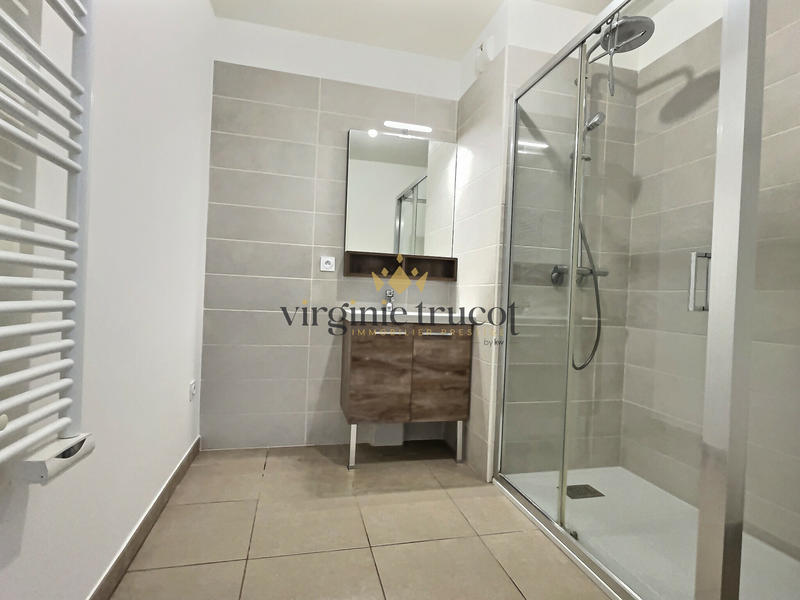 Appartement - 77 m² - 4 pièces