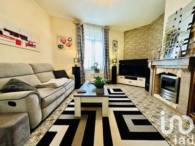 Maison - 95 m² - 5 pièces