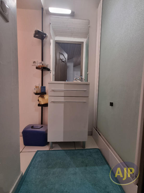 Maison - 25 m² - 1 pièce