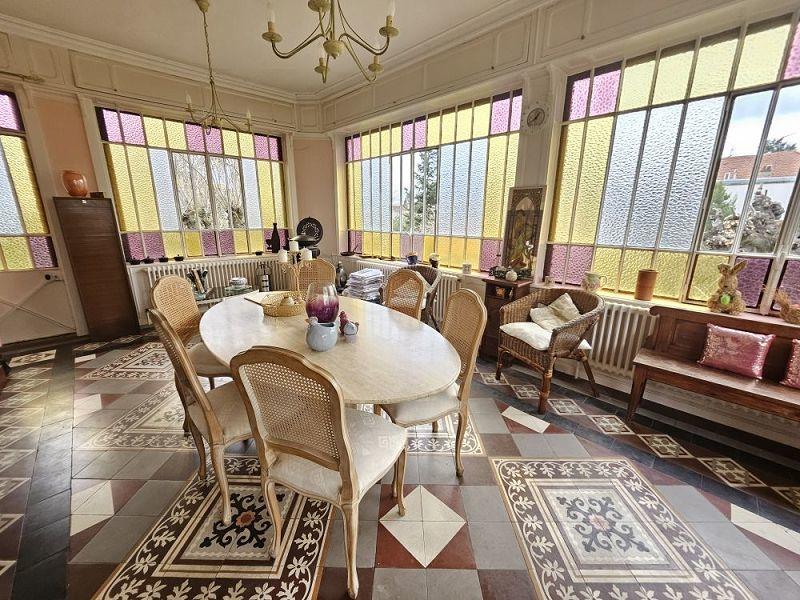 Maison traditionnelle - 172 m² - 7 pièces