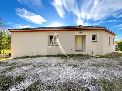 Maison - 104 m² - 5 pièces