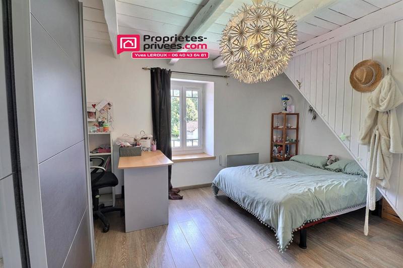 Maison - 182 m² - 7 pièces