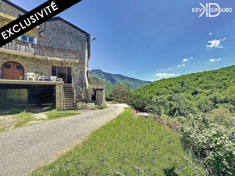 Maison - 120 m² - 4 pièces