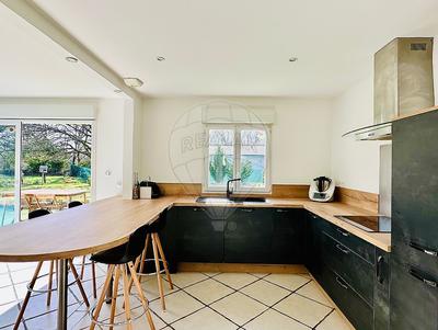 Maison - 105 m² - 4 pièces