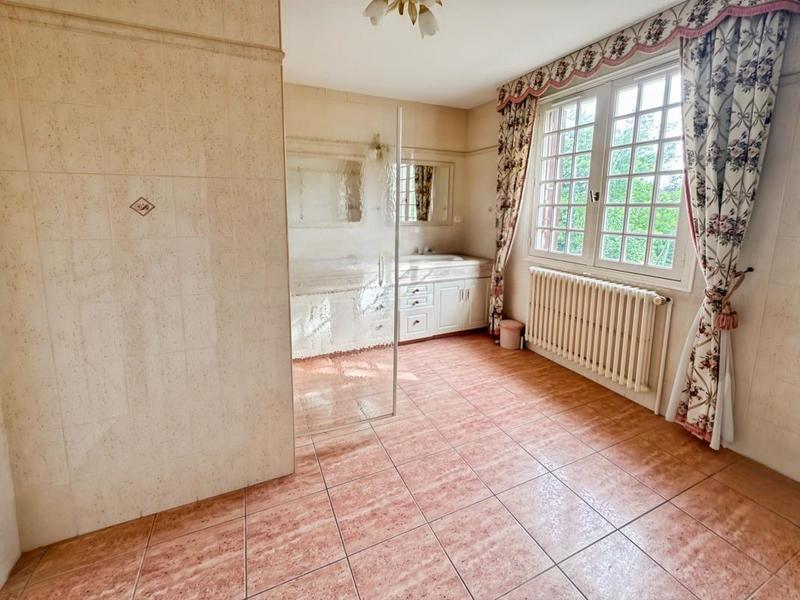 Maison - 184 m² - 5 pièces