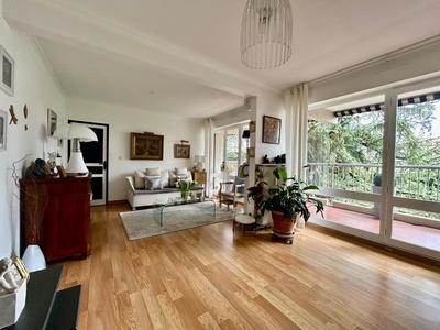 Appartement - 86 m² - 4 pièces