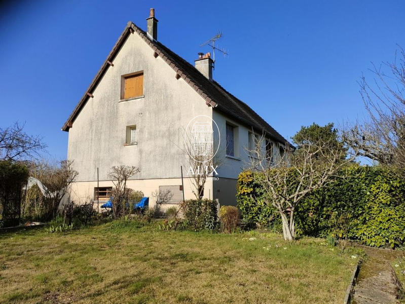 Maison traditionnelle - 75 m² - 5 pièces