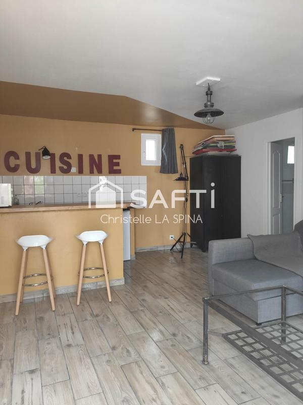 Maison - 360 m² - 7 pièces