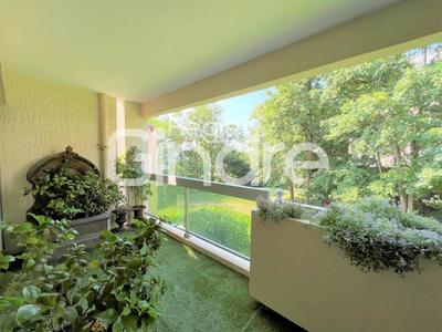 Appartement - 112 m² - 5 pièces