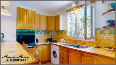 Maison - 138 m² - 6 pièces