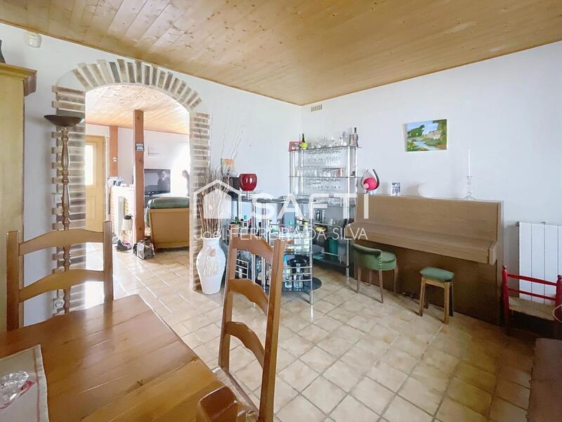 Maison - 167 m² - 10 pièces