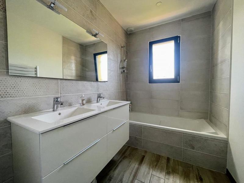 Maison - 123 m² - 5 pièces