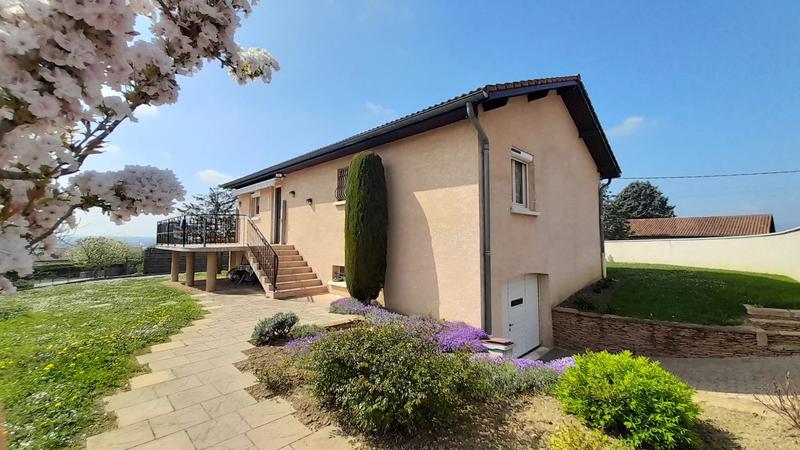 Villa - 80 m² - 4 pièces