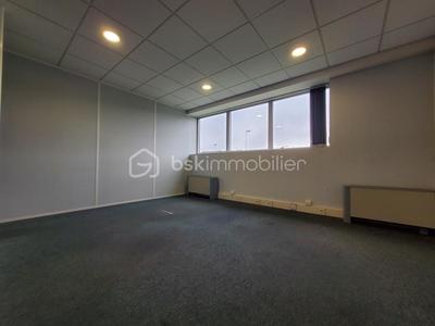 Bureau - 93 m² - 5 pièces