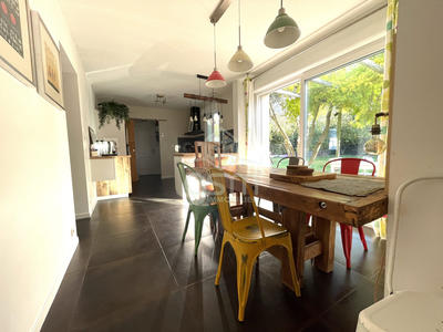 Maison contemporaine - 137 m² - 6 pièces