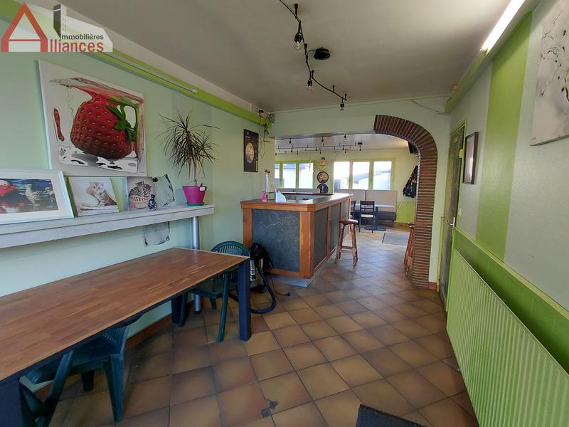 Maison - 218 m² - 9 pièces