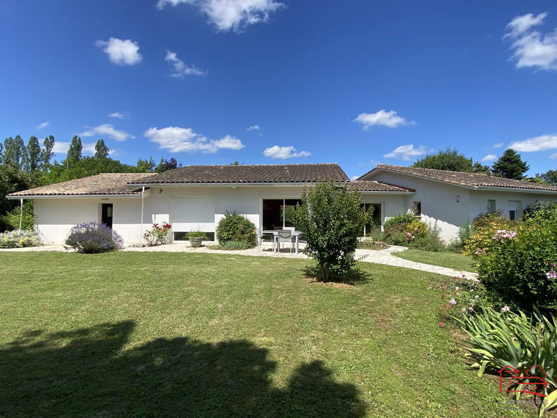 Maison - 145 m² - 6 pièces