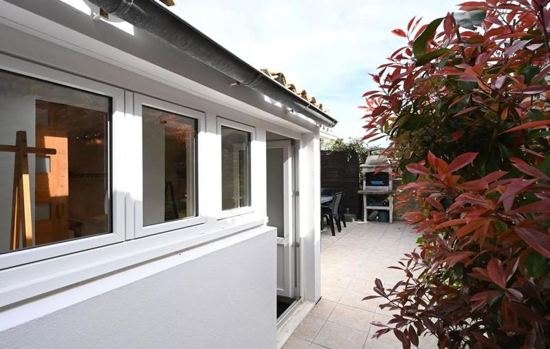 Propriété - 148 m² - 6 pièces