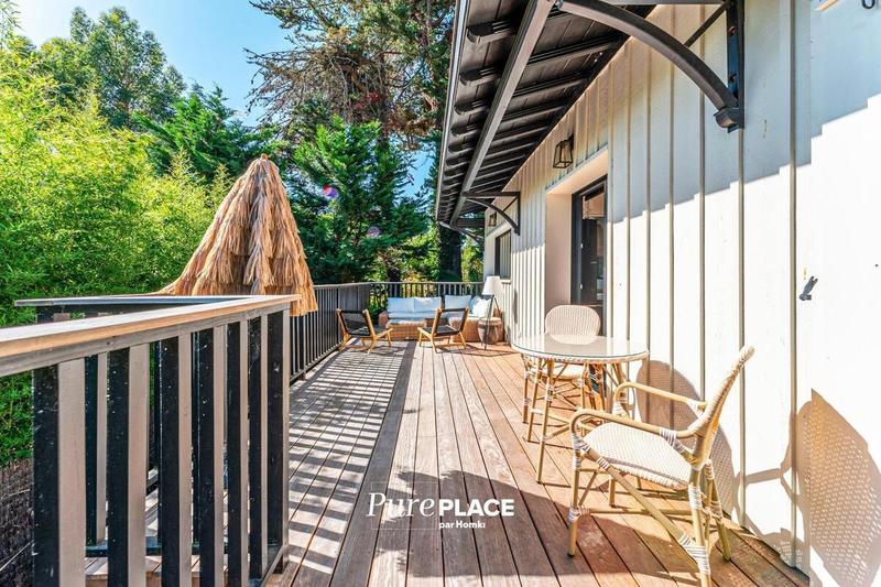 Villa - 278 m² - 7 pièces