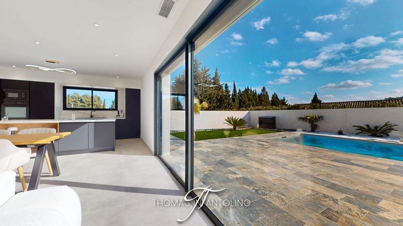 Maison - 140 m² - 5 pièces