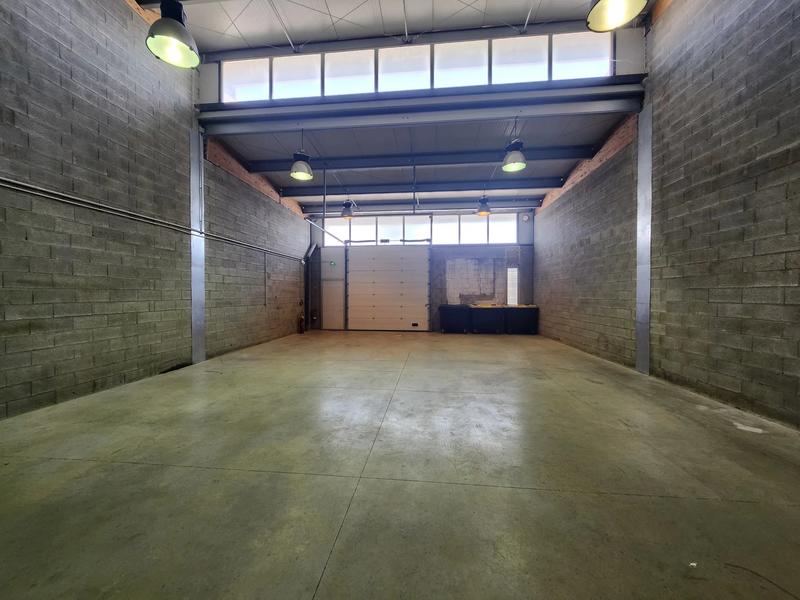 Local commercial - 120 m² - 3 pièces