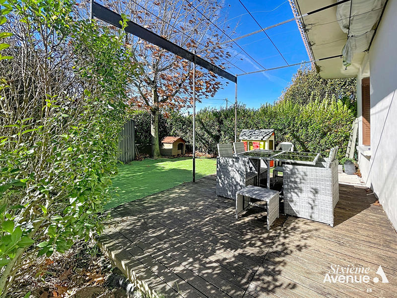 Appartement - 95 m² - 5 pièces