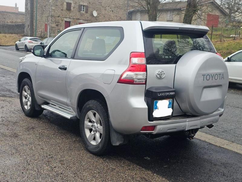 Toyota Land Cruiser (Kdj150) (2) 177 d-4d Life 3p Bv6 5 Places