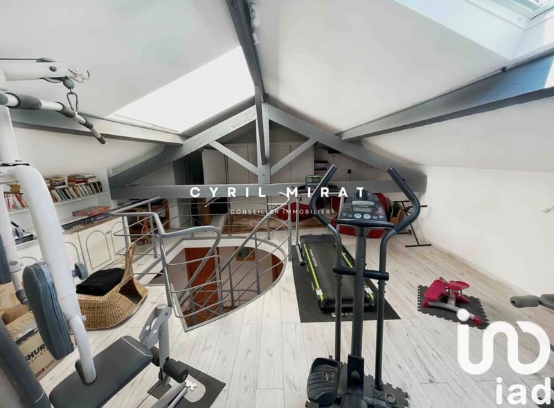 Maison - 227 m² - 8 pièces