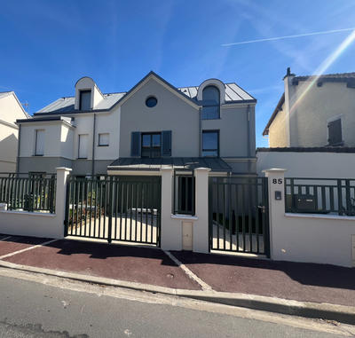 Maison - 136 m² - 5 pièces