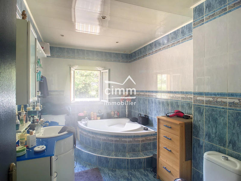 Maison - 194 m² - 6 pièces