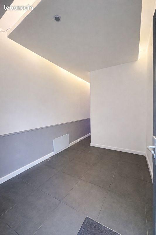 Local commercial - 25 m² - 3 pièces