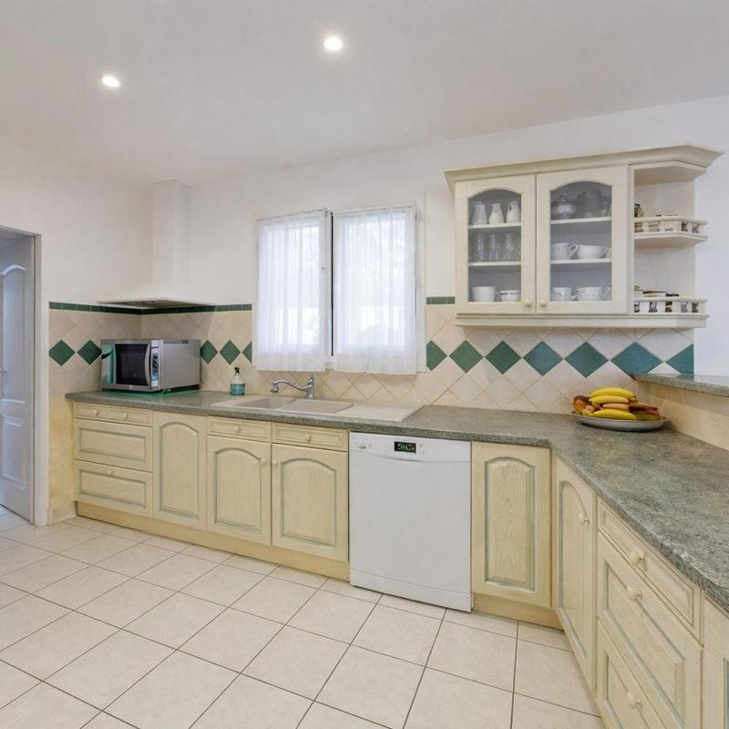 Maison - 188 m² - 8 pièces