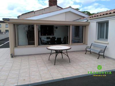 Maison - 150 m² - 10 pièces