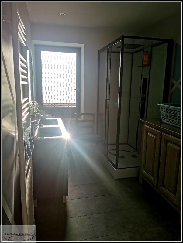 Fonds de commerce - 221 m²