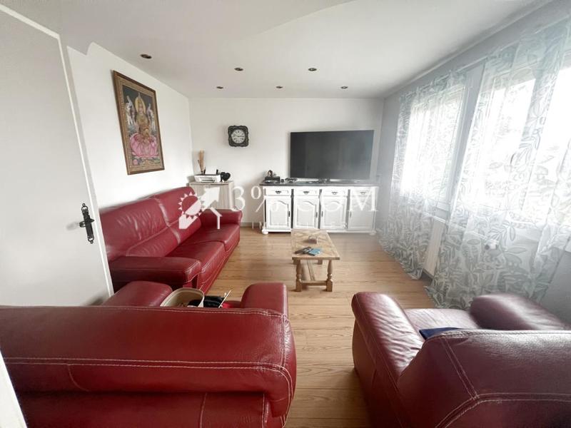 Maison - 147 m² - 7 pièces