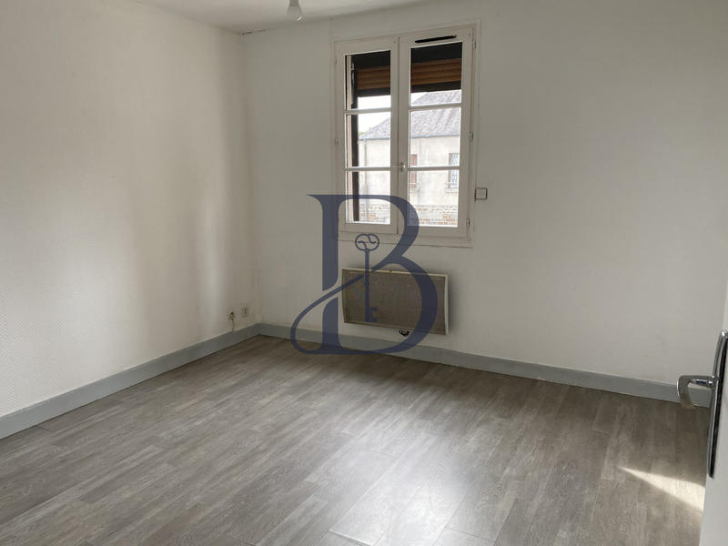 Maison - 83 m² - 5 pièces