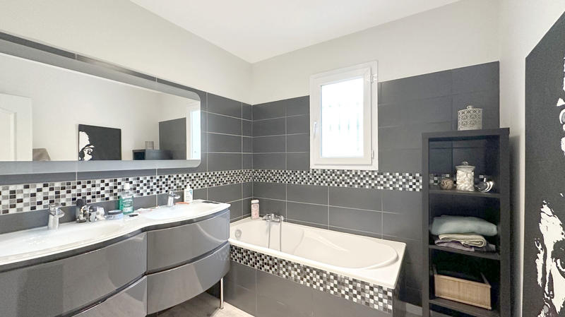 Maison - 125 m² - 5 pièces