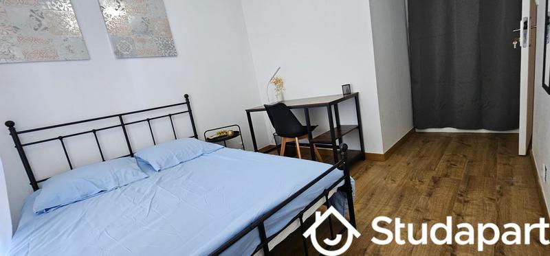 Chambre - 10 m² - 1 pièce