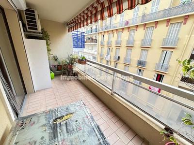 Appartement - 87 m² - 4 pièces