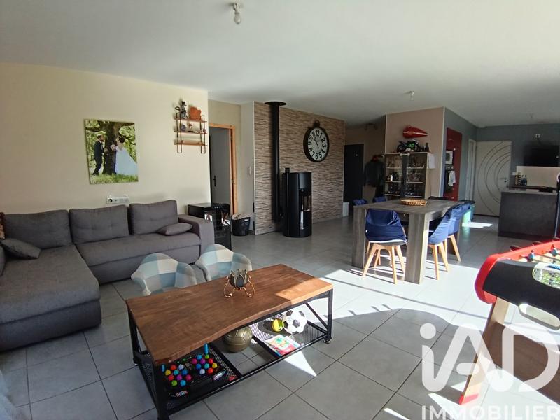 Maison - 95 m² - 4 pièces