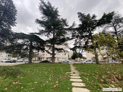 Appartement - 86 m² - 4 pièces